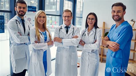 Collaborazione tra diversi specialisti medici