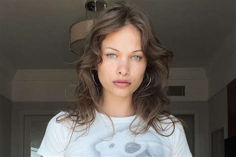 Ritratto dell'influencer Eva Evans