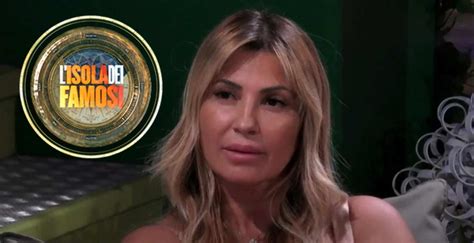 Ritratto di Marcella Bonifacio in un contesto televisivo