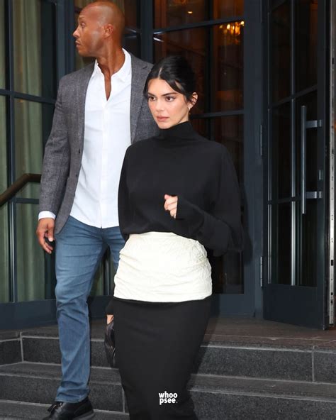 Kendall Jenner durante un evento di beneficenza