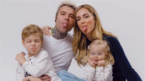 Famiglia Ferragnez al completo
