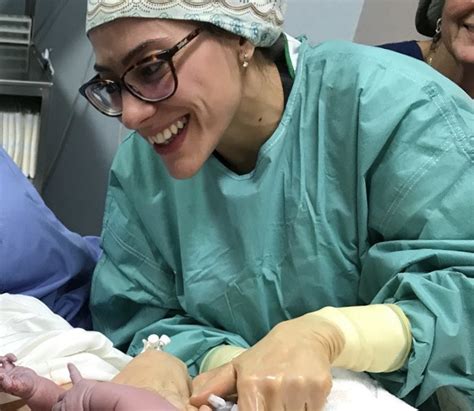 Ostetrica e futura mamma