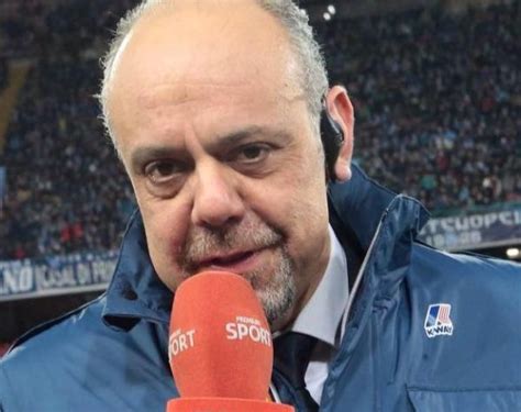 Valter De Maggio in studio radiofonico