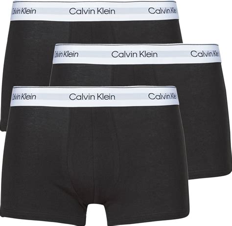 primo piano del tessuto di alta qualità dei boxer Calvin Klein