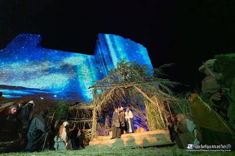 rappresentazione classica del presepe di Betlemme in una notte stellata