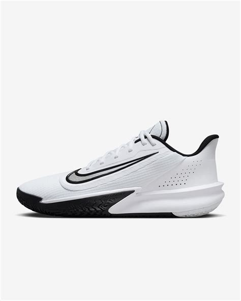 Giovani cestisti in azione con scarpe da basket Nike Kids