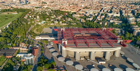 Veduta panoramica dello Stadio San Siro