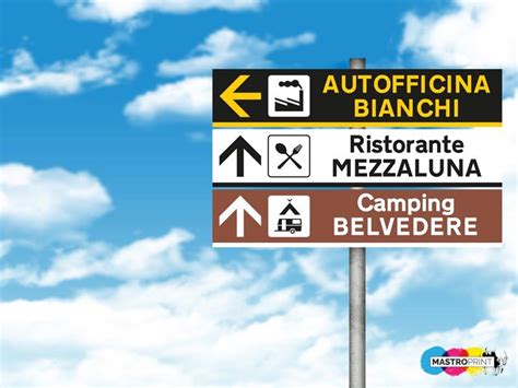 Segnaletica stradale e indicazioni per i parcheggi multipiano a Roma