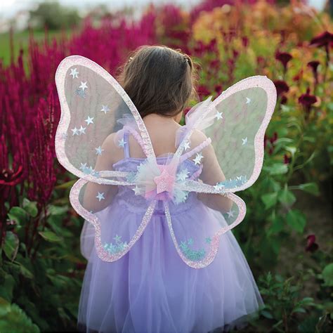 dettaglio di ali di fata in organza con riflessi cangianti