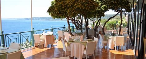Veduta panoramica di Santa Cesarea Terme con il Ristorante Il Villino