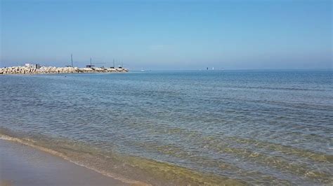Veduta panoramica della Spiaggia di Velluto di Senigallia