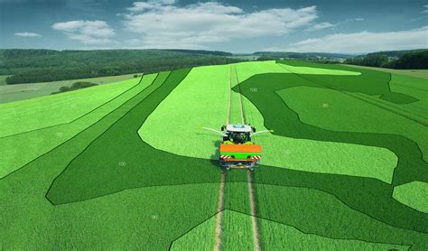 Trattore con sistema di agricoltura di precisione