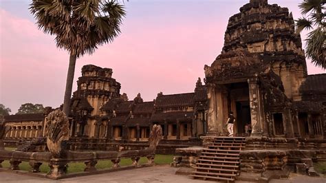 Templi di Angkor Wat al tramonto