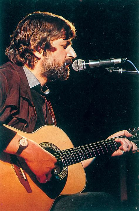Francesco Guccini in un concerto