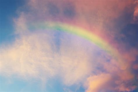 Arcobaleno dopo la pioggia