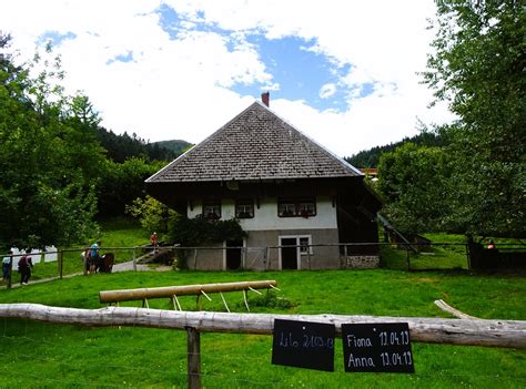 Museo all'aperto Vogtsbauernhof con le tipiche case a graticcio