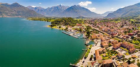 Veduta panoramica del centro di Colico con il profilo del campanile di San Giorgio