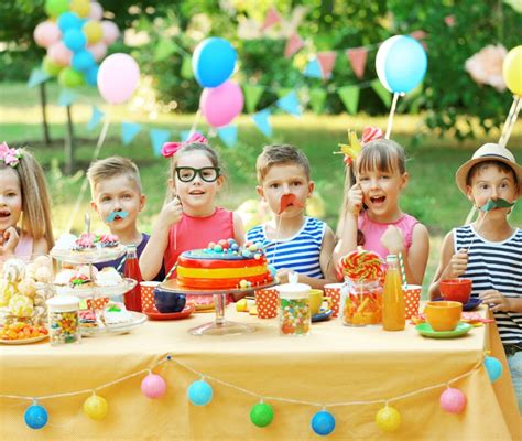 festa di compleanno gioiosa per bambini