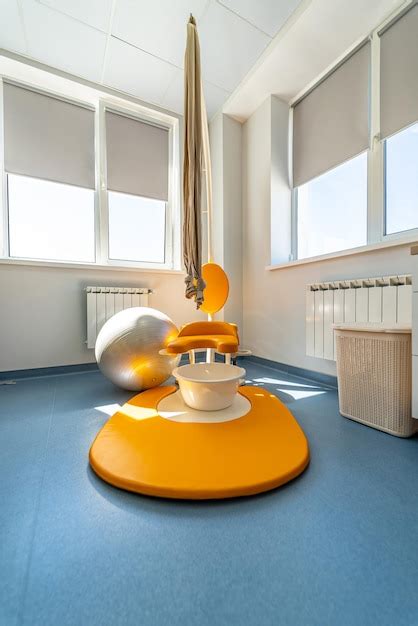 Sala parto moderna con attrezzature mediche