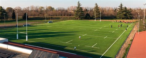 rappresentazione grafica di un campo da rugby con le sue zone fondamentali