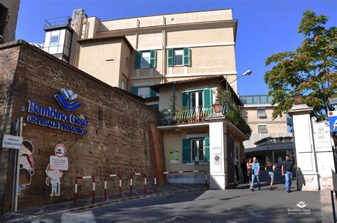 Veduta architettonica dell'Ospedale Pediatrico Bambino Gesù a Roma