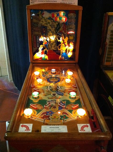 Humpty Dumpty pinball machine