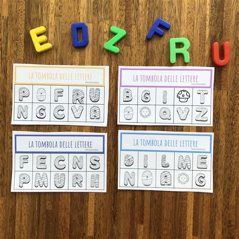 cartelle di tombola colorate con lettere dell'alfabeto invece dei numeri