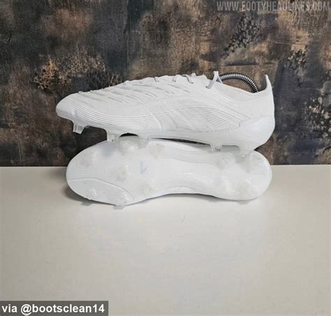 dettaglio del tallone di una scarpa Adidas Predator con rivestimento interno confortevole