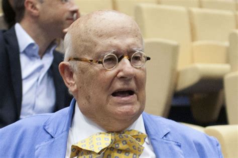 Ritratto di Roberto Gervaso giovane