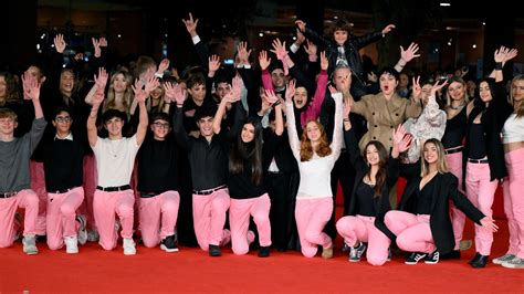 Pubblico in sala durante la proiezione del film 