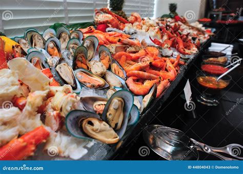 Crudi di mare su ghiaccio