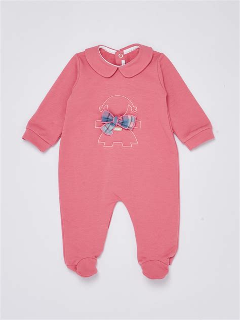 Bebè appena nato con fiocco