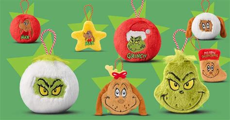 Assortimento di accessori da cucina del Grinch, tra cui tazze, grembiuli e piatti