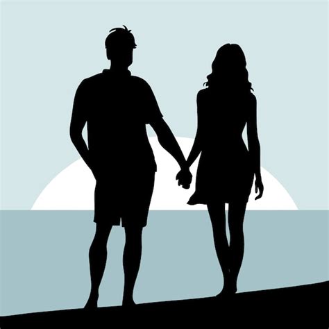 Coppia che si tiene per mano con sagoma di bambino in silhouette