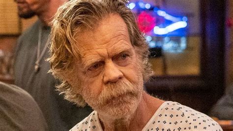 Frank Gallagher in una scena di Shameless
