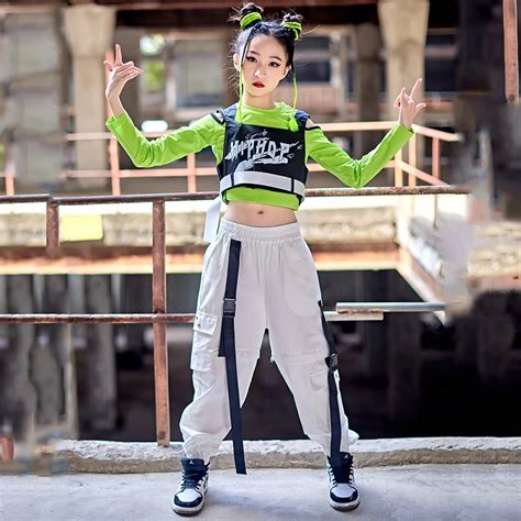 Esempio di abbigliamento hip hop per neonati