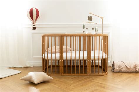 Culla rettangolare in legno classica