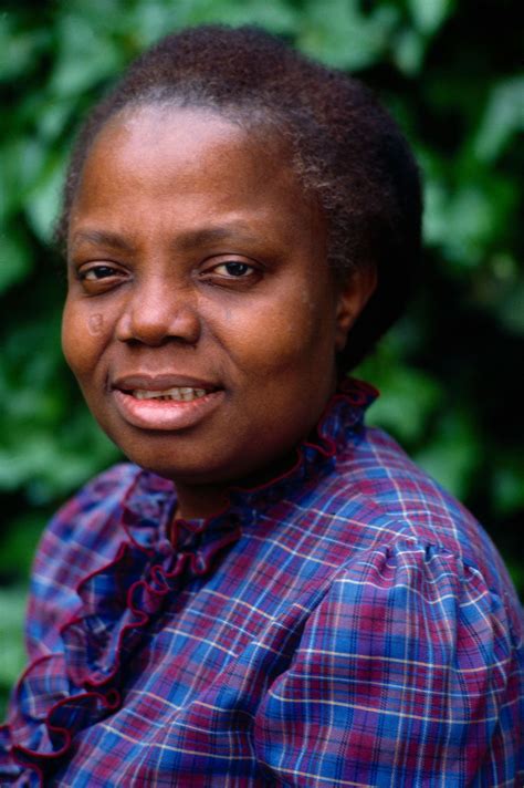 Buchi Emecheta ritratto