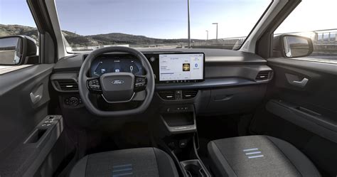 Interni e plancia Ford C-Max