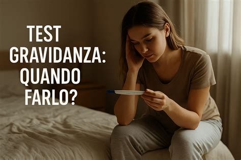 Donna pensierosa con test di gravidanza