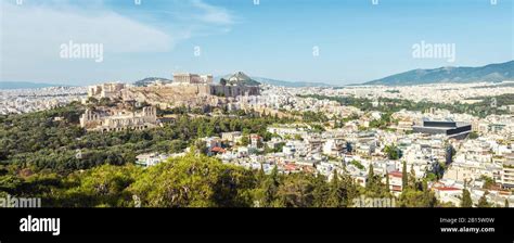 Veduta panoramica di Atene, la città che ospita il Centro EmBIO