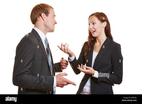 Due persone che si parlano (comunicazione efficace)