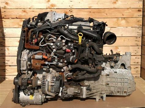 Ford Focus 1.8 TDCI engine bay