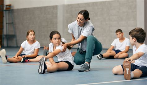 Bambini durante attività motoria