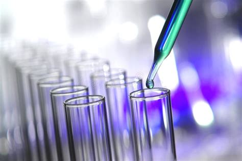 Provette in un laboratorio