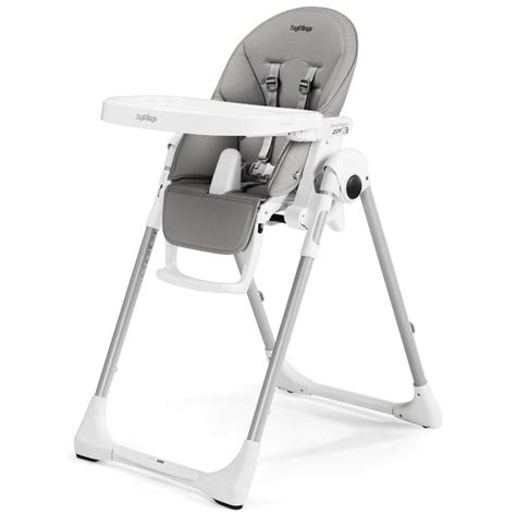 Seggiolone Peg Perego Prima Pappa Zero3 in modalità sdraietta con un neonato