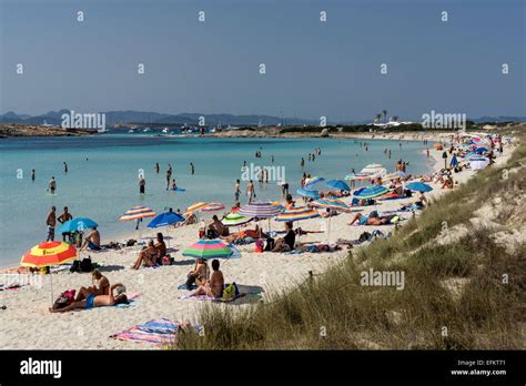Spiaggia di Ses Illetes: una meta imperdibile