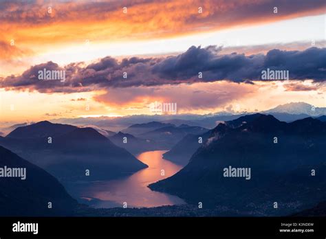 Lago di Lugano al tramonto