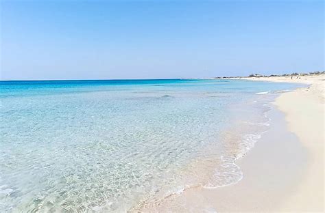 Costa ionica del Salento con spiagge dorate e mare cristallino
