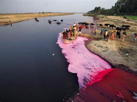 Inquinamento nel fiume Gange